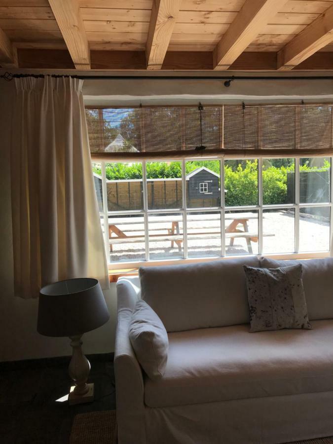 The Barn Hotel Emst Bagian luar foto