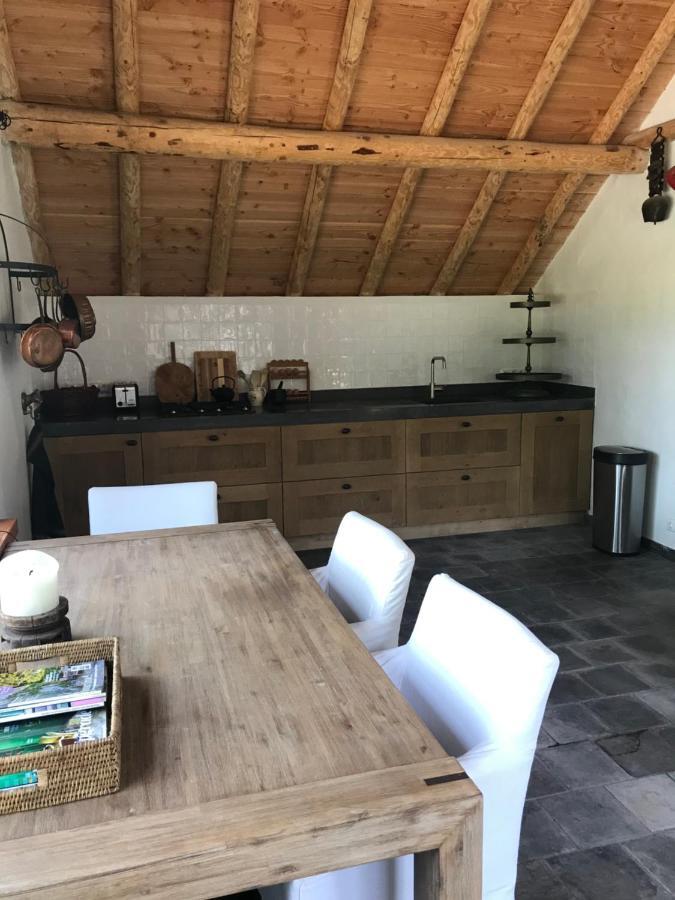 The Barn Hotel Emst Bagian luar foto