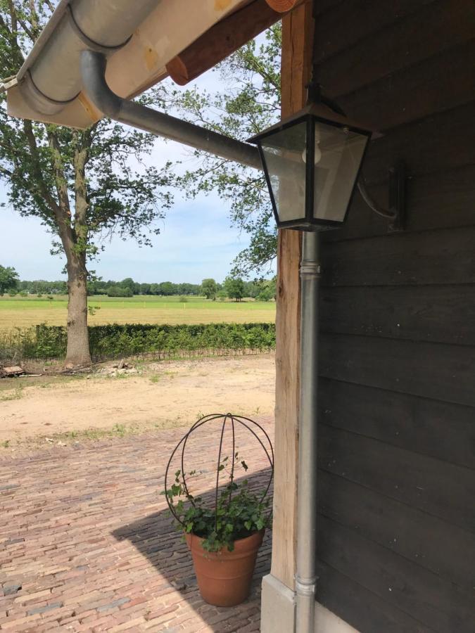 The Barn Hotel Emst Bagian luar foto