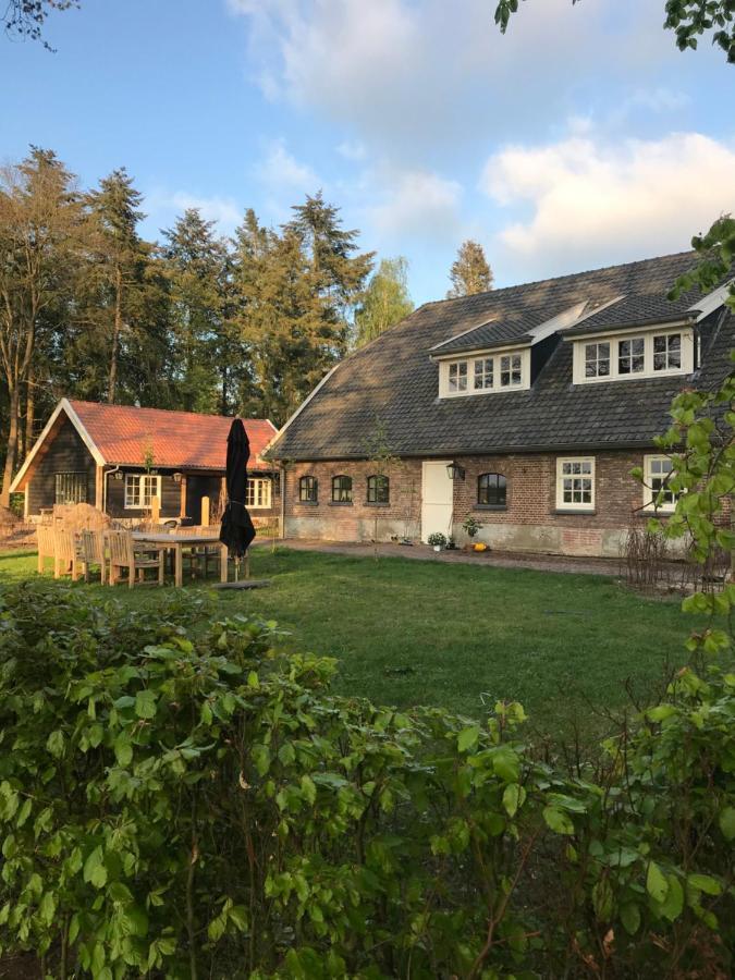 The Barn Hotel Emst Bagian luar foto
